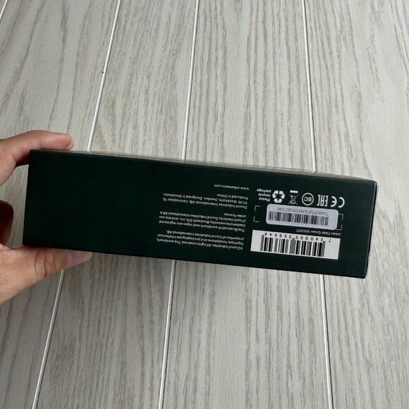 Jakan Wireless Earphones Field Green 12+ Hr Bluetooth Playtime - Picture 3 of 6